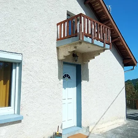 En Bordure De Foret Apartmán